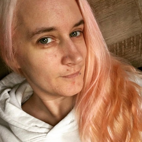 Posh Ambassador II , Stephanie! - Picture 5 of 6